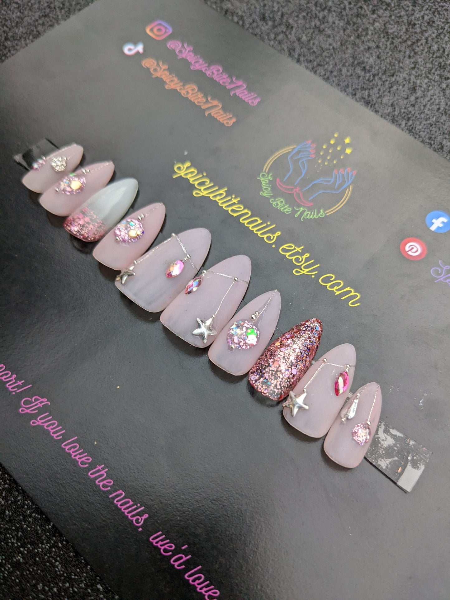 Pink for Christmas - Pink Glitter Nuance Christmas Ornament Press-On Nail Extensions 10pcs