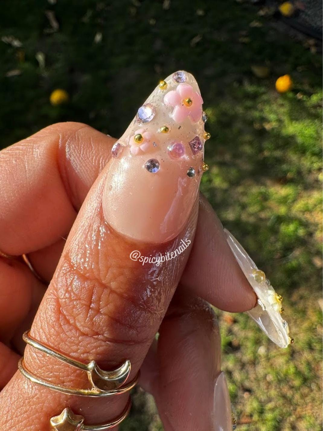 Spring Fling - Nude Flower and Rhinestone Junk Nail Press-On Nail Extensions 10pcs