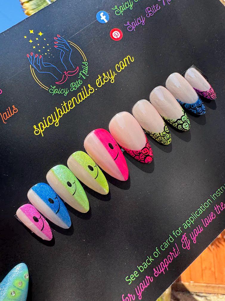 Joy Bomb - Smiley Face Rainbow Cat-Eye French Tip False Press-On Nail Extensions 10pcs