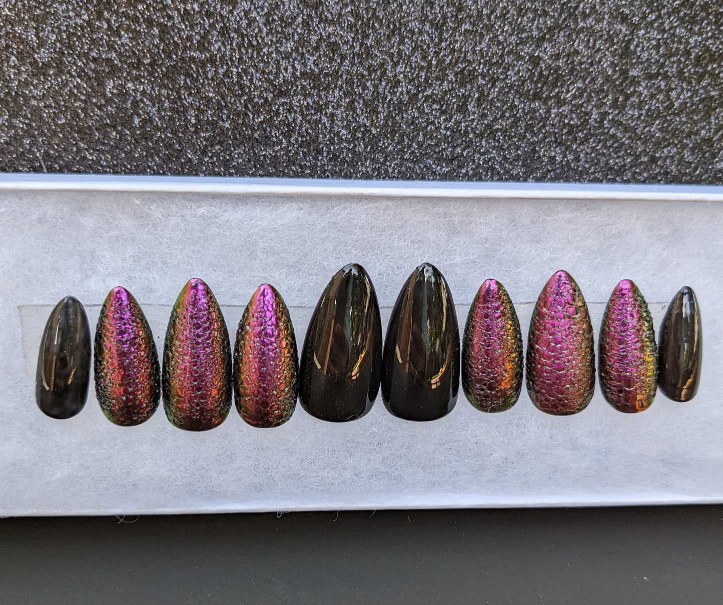 Khaleesi - Dragon scale chrome bubble False Press-On Nail Extensions 10pcs
