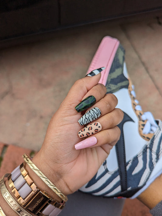 Mismatch - Animal Print and Camouflage mixed up  Press-On Nail Extensions 10pcs