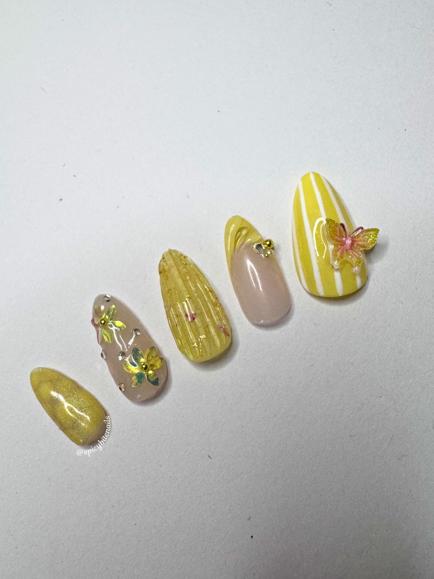 Sun Butter - Butter Yellow and Gold Summer Handmade Luxury Press-On Nails 10pcs