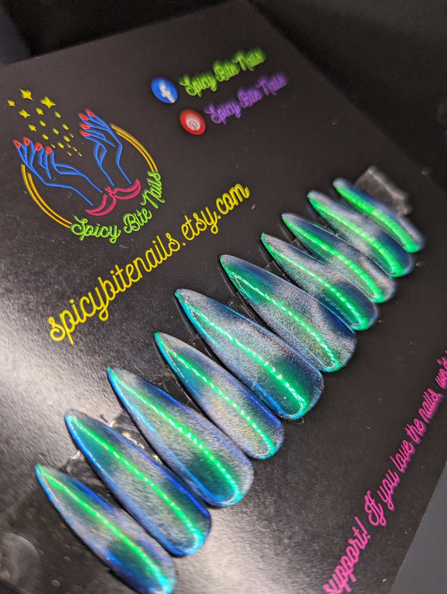 Green Goblin - Blue-Green Chrome Holographic Cat-Eye Press-On Nail Extensions 10pcs