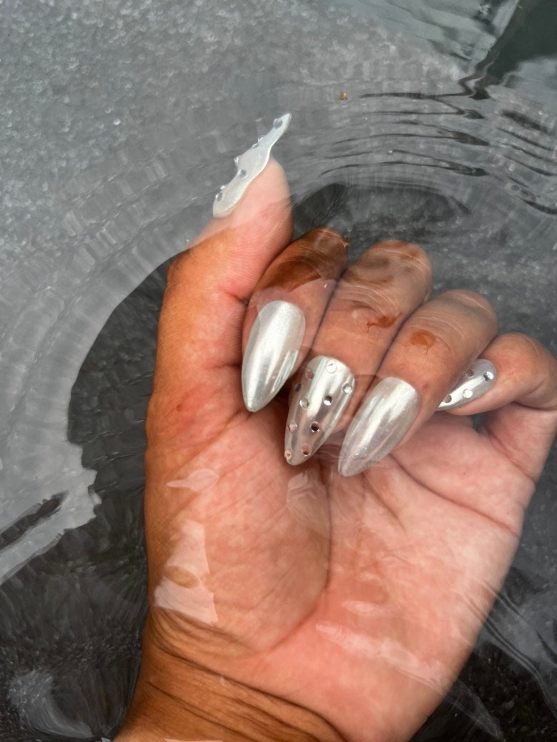 Pistachio Glazed Donut Nails - Sage Green and Rhinestone Pearl Chrome False Press-On Nail Extensions 10pcs