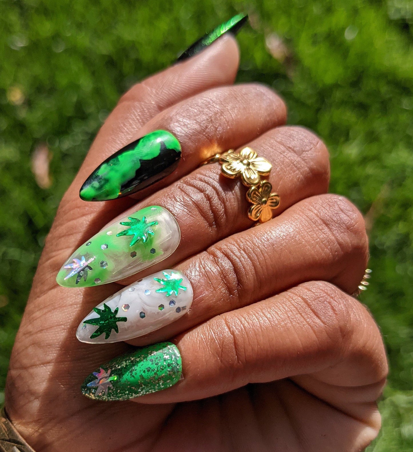 Devil’s Lettuce - Black and Green 420 Marijuana False Press-On Nail Extensions 10pcs