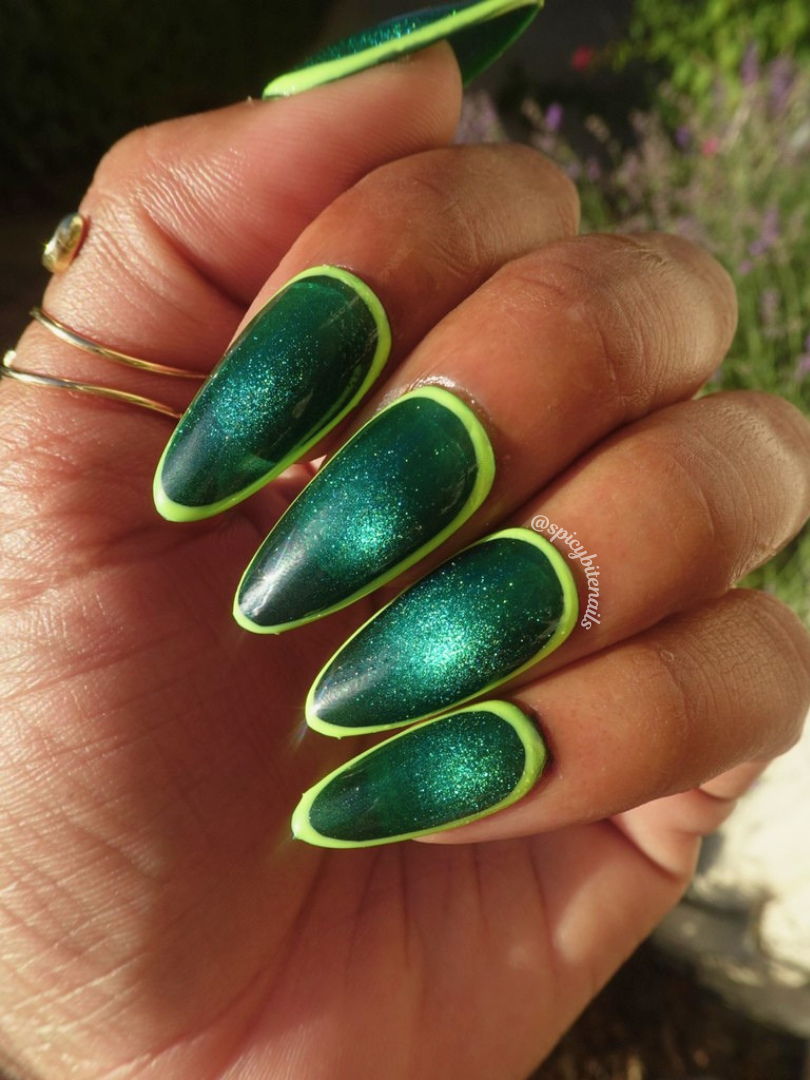 Limewire - Green Cat-Eye and Neon Yellow Press-On Nail Extensions 10pcs