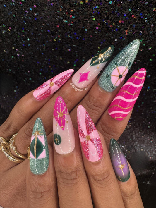 Sugarplum Stardust - Mid-Century Pink and Green Christmas Press-On Nail Extensions 10pcs
