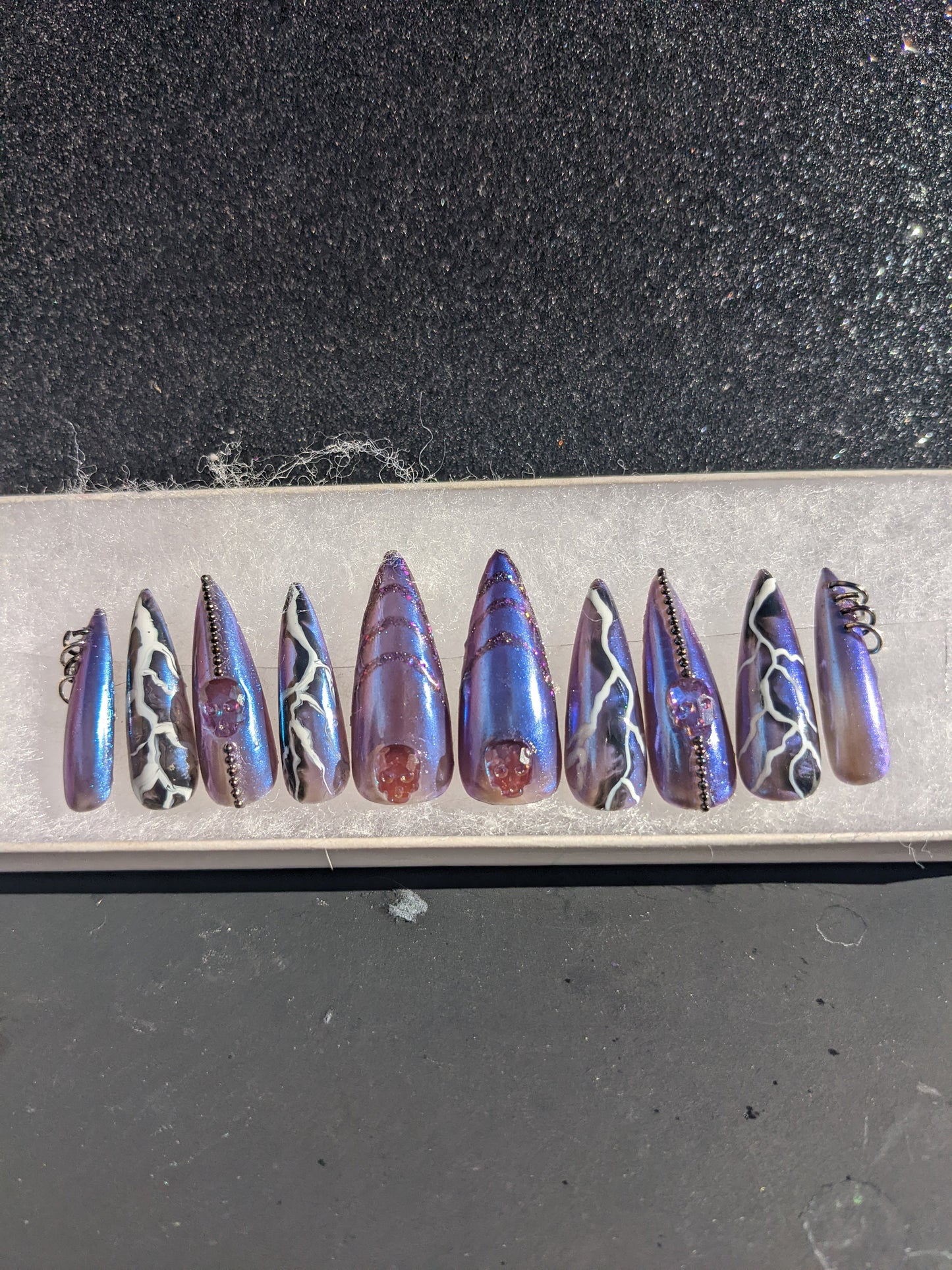 Goddess of Thunder - Color Changing Skull Lightning Black, white and blue color changing False Press-On Nail Extensions 10pcs