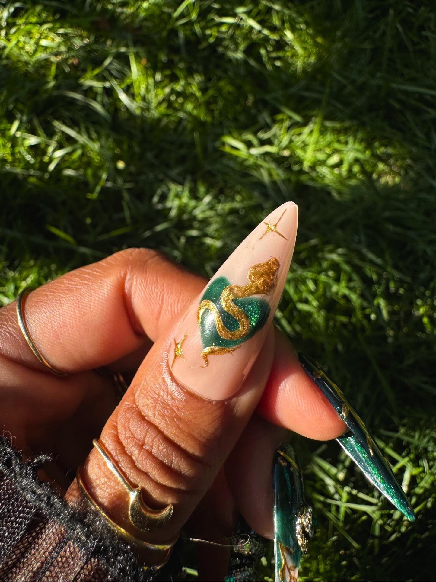 Serpent’s Spell - Witchy Snake Themed Green Cat-Eye and Gold Chrome Press-On Nail Extensions 10pcs