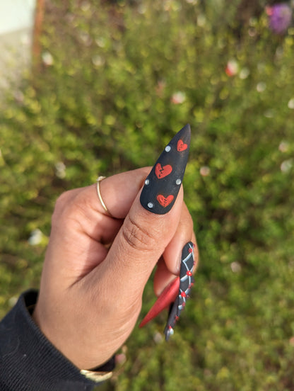 Broken Hearts Club - Broken Heart Black and Red Anti-Valentine's Day Press-On Nail Extensions 10pcs