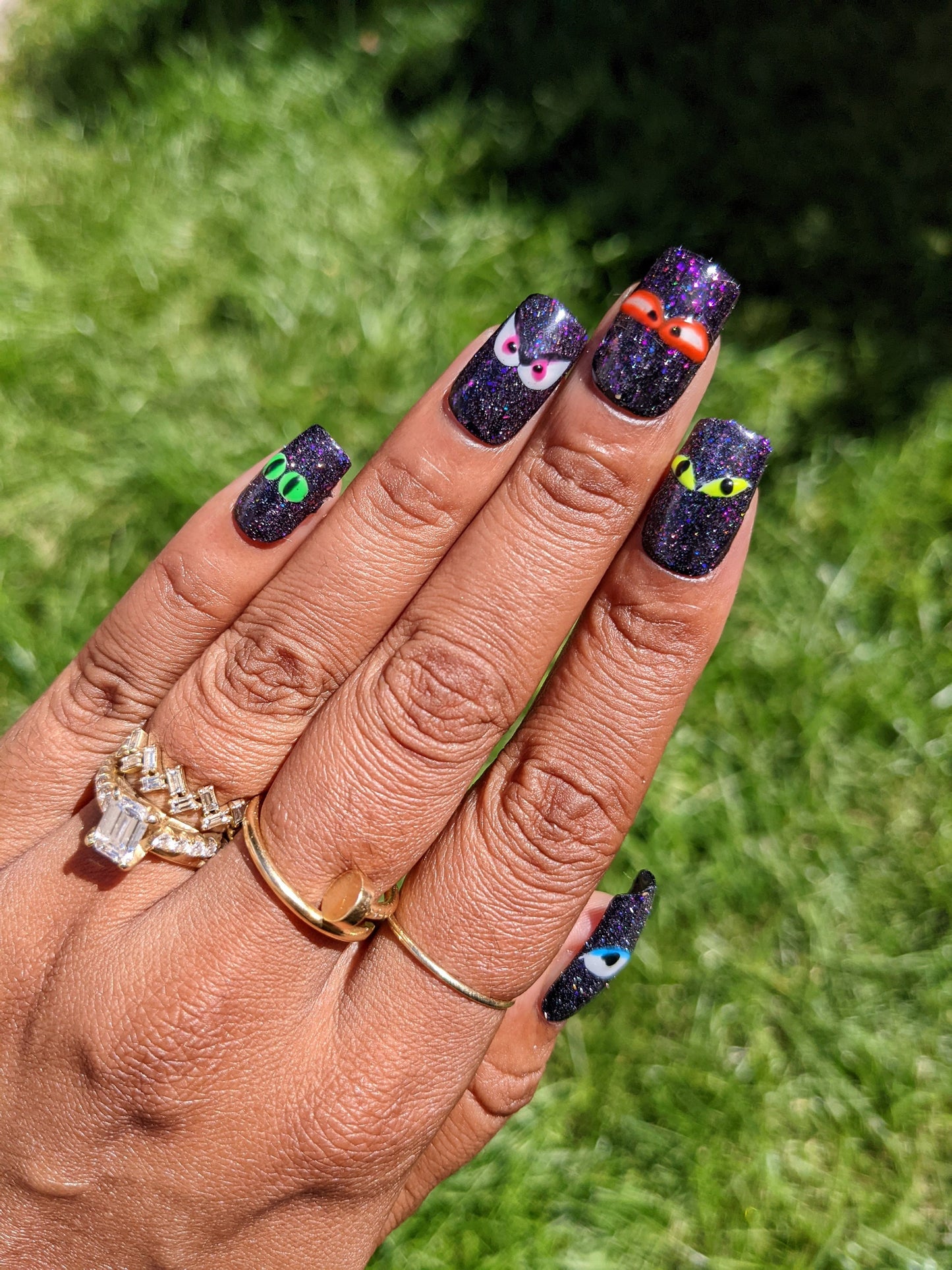 Bump in the Night - Glow in the Dark Reflective Glitter Monster Eyes Halloween False Press-On Nail Extensions 10pcs