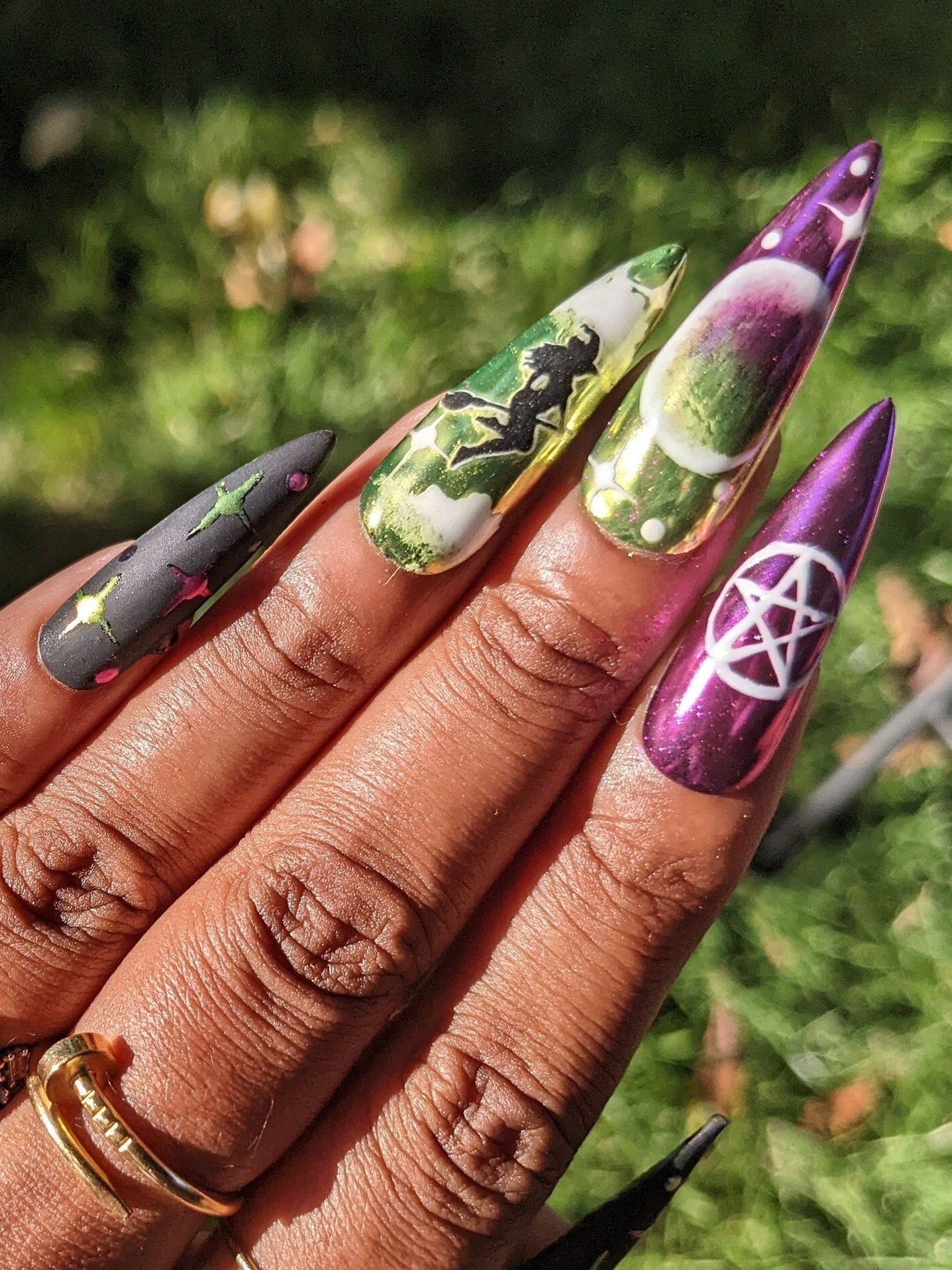 Witch Bitch - Glow in the Dark Witch Purple and Green Chrome False Press-On Nail Extensions 10pcs
