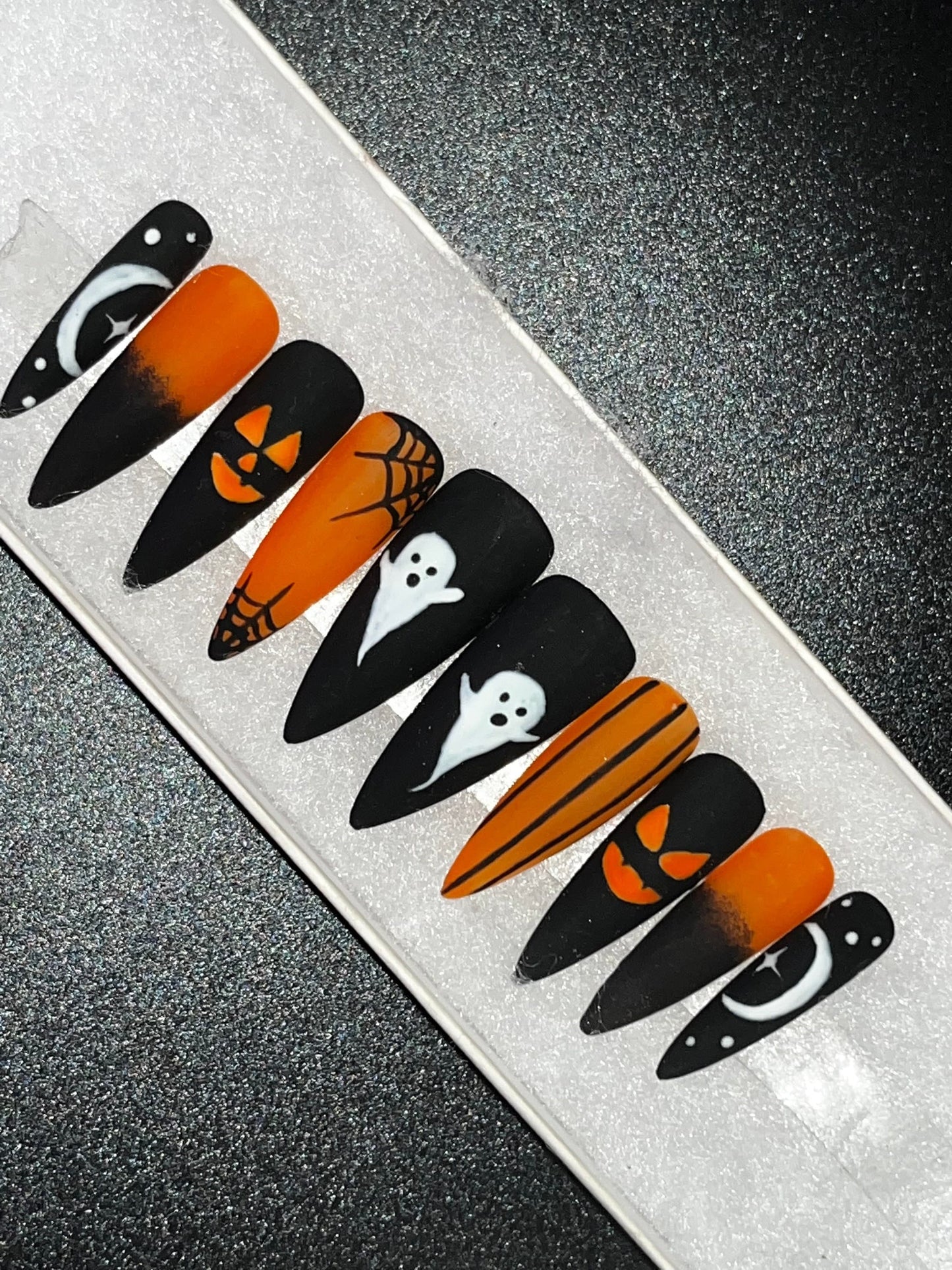 Halloweenies - Glow in the Dark Orange and Black Halloween Nails False Press-On Nail Extensions 10pcs