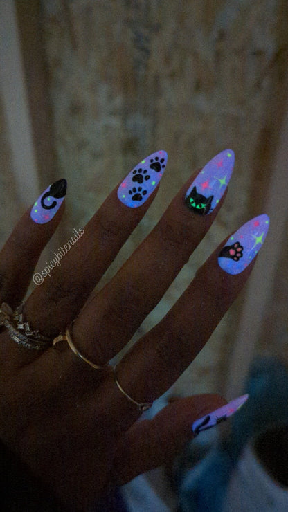 Kitty and the Moonlight - Glow in the Dark Color Changing Pink Cat False Press-On Nail Extensions 10pcs