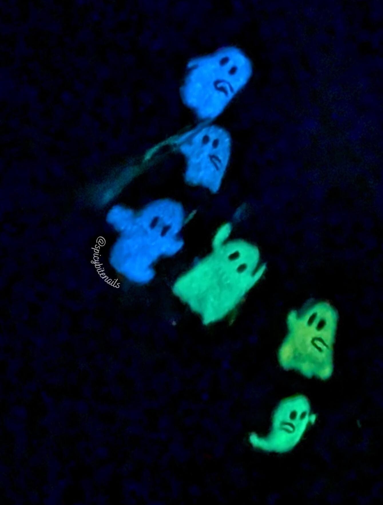 Party Ghosts - Glow in the Dark Rainbow Ghost Cat-Eye False Press-On Nail Extensions 10pcs