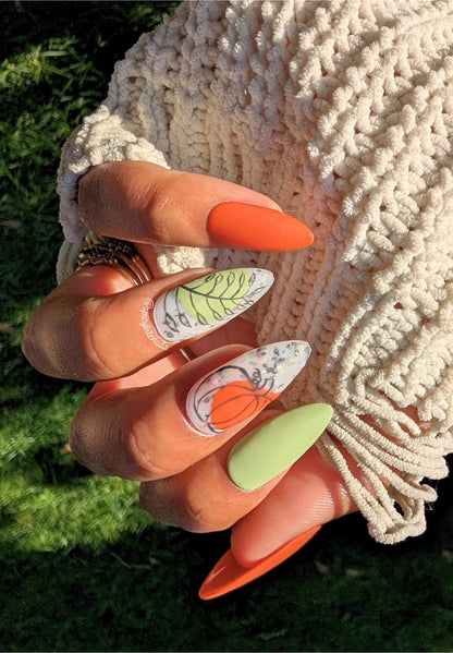 Pumpkin Patch -  Orange, Grass Green and Speckled White Minimalist Fall False Press-On Nail Extensions 10pcs