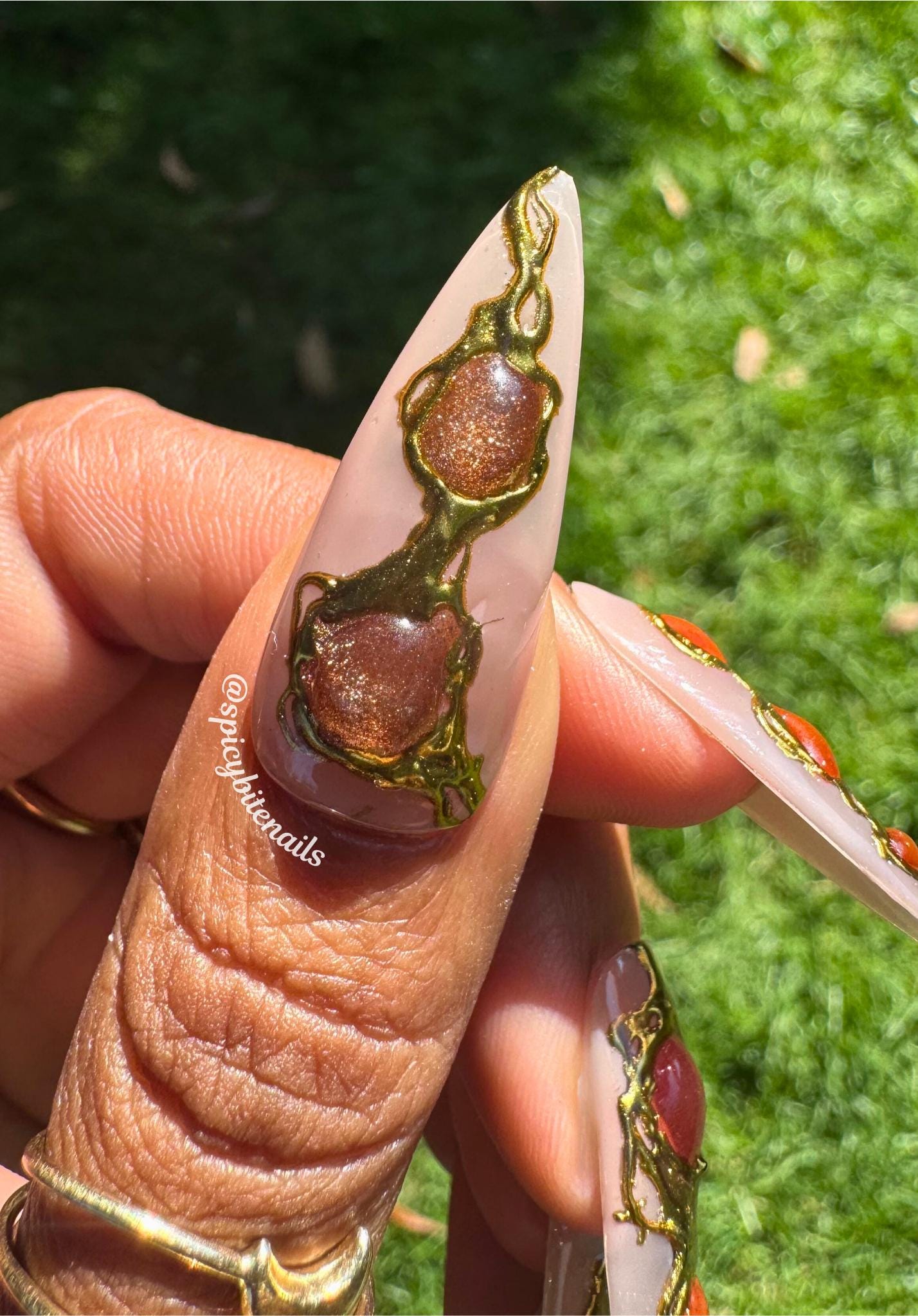 Autumn Alchemy - 3D Nude Fall Cat-Eye and Gold Chrome Press-On Nail Extensions 10pcs